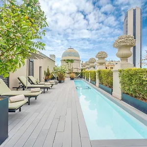 Casagrand Luxury Appartement
